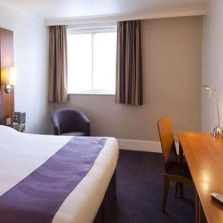 Premier Inn Stoke - Trentham Gardens Esterno foto