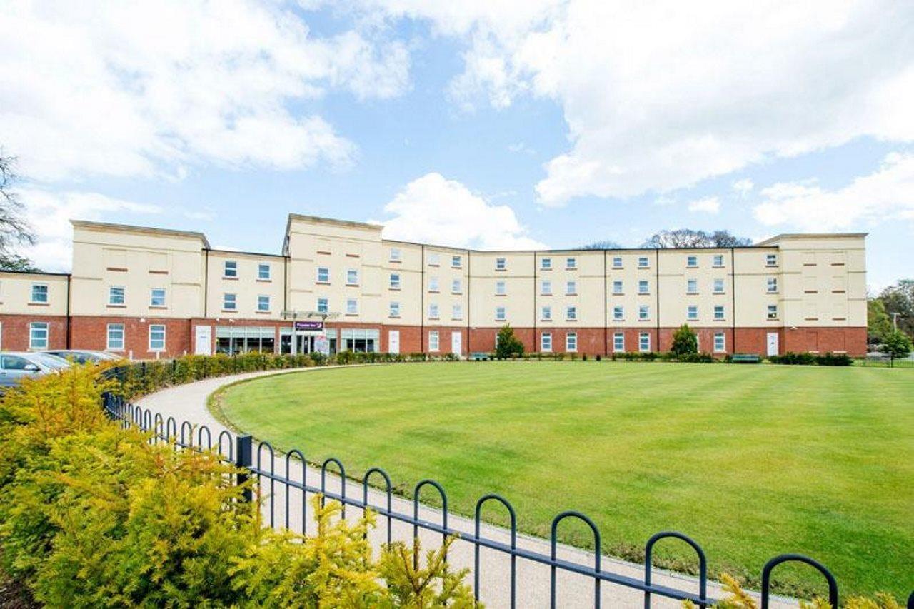 Premier Inn Stoke - Trentham Gardens Esterno foto