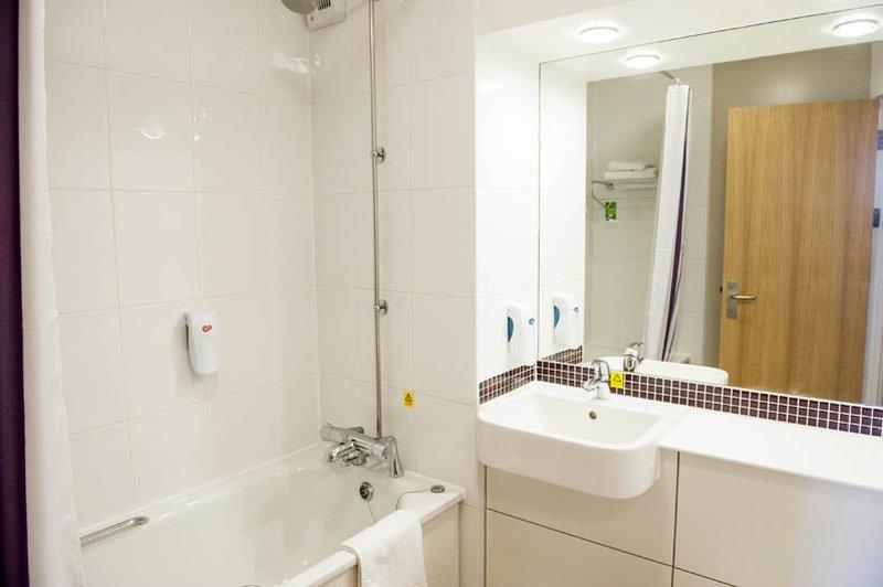 Premier Inn Stoke - Trentham Gardens Esterno foto